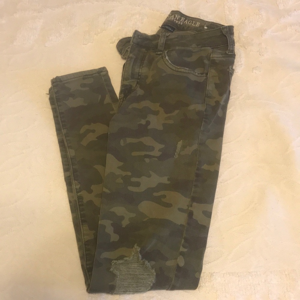 American Eagle Camo Jegging